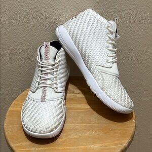Jordan Eclipse Chukka White/Gym Red Black 881453-101